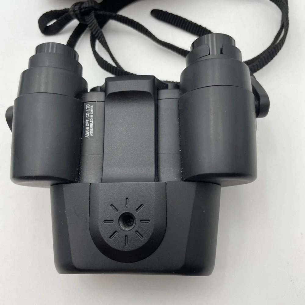 Pentax 8X 24UCF G WR Golf Binoculars 8X24 6.2 #130678 Strap & Case Fast Shipping